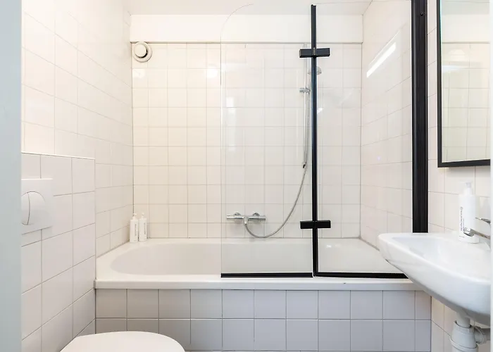 Amsterdam Dockside Flats Aparthotel